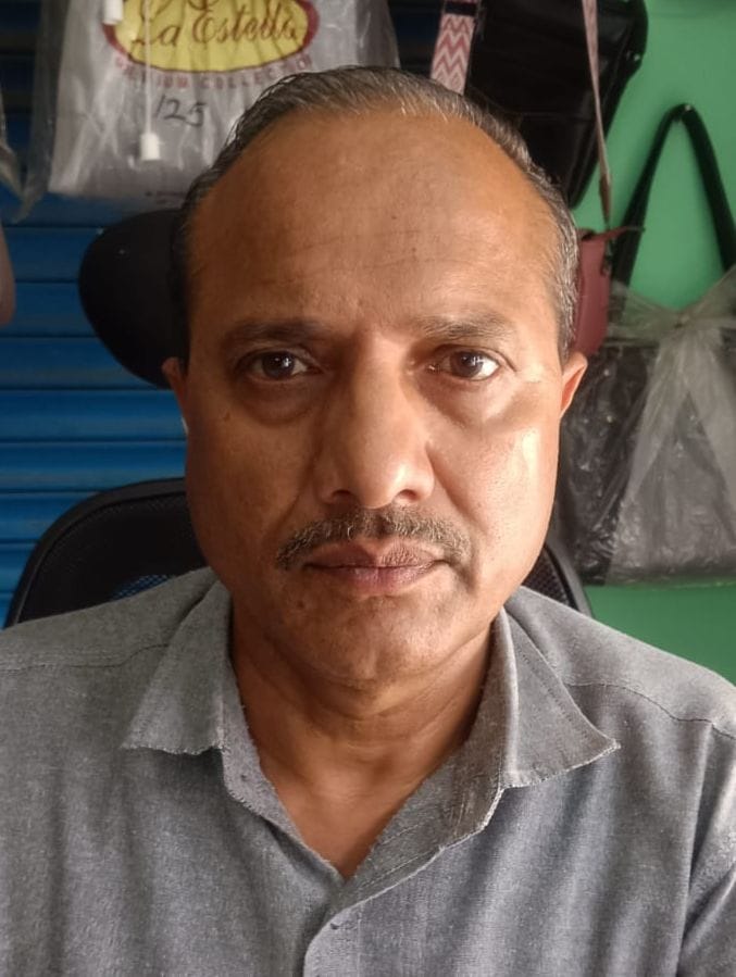 Lack of parking leaves Sarkaghat market in a sorry state.