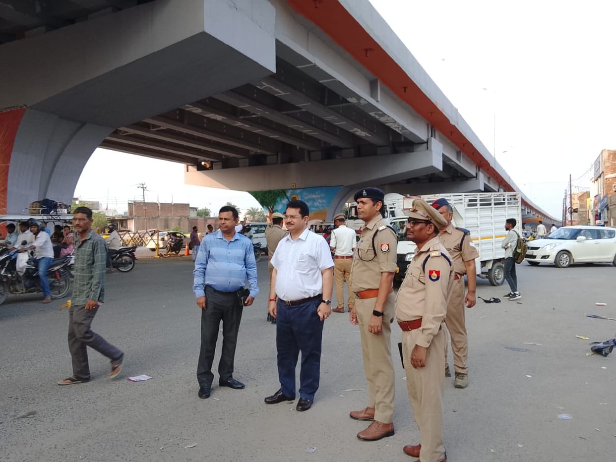 Challans were issued to 12 vehicles for drunk driving and to 37 vehicles for the use of pressure horns.