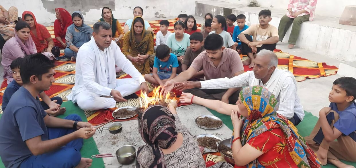 Children put up an excellent performance at the yoga camp