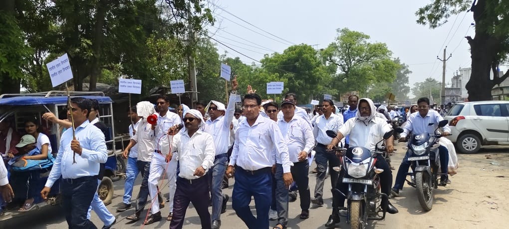 Lawyers took out a march against the front office system