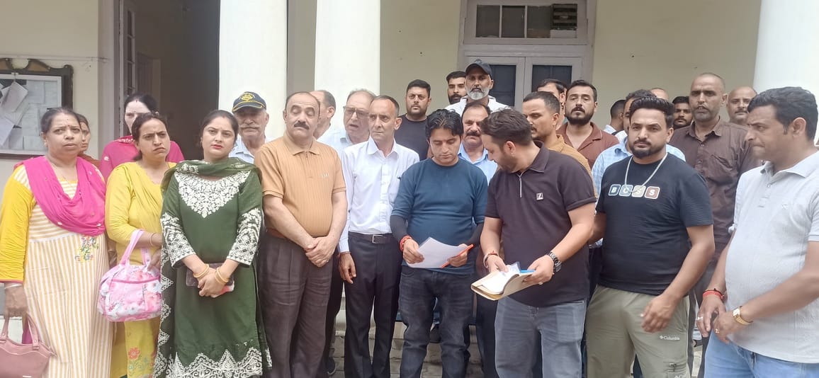 Opposition to the decision to merge Bhalei College with Chamba