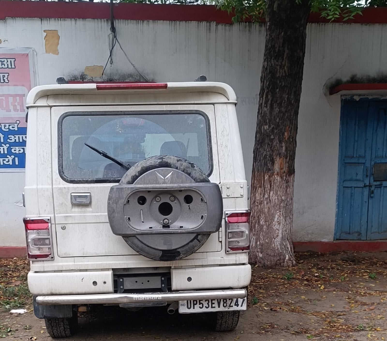 Villagers surrounded suspicious women travelling in a Bolero.