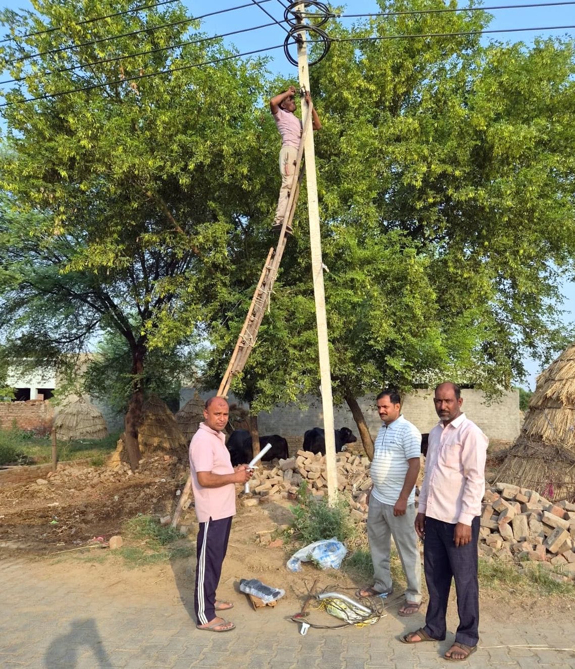 Ramesh Rana installed streetlights in Bhagwanpura from his personal funds.