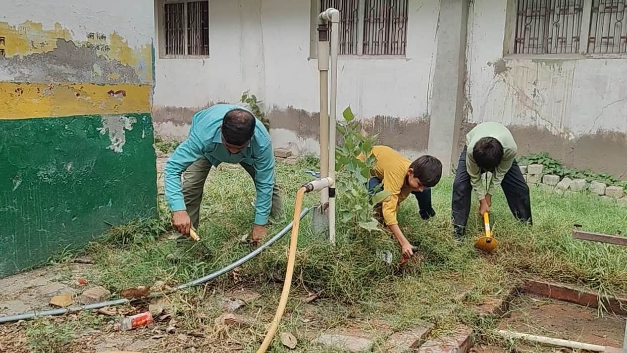 Cleanliness drive held at school; students participated