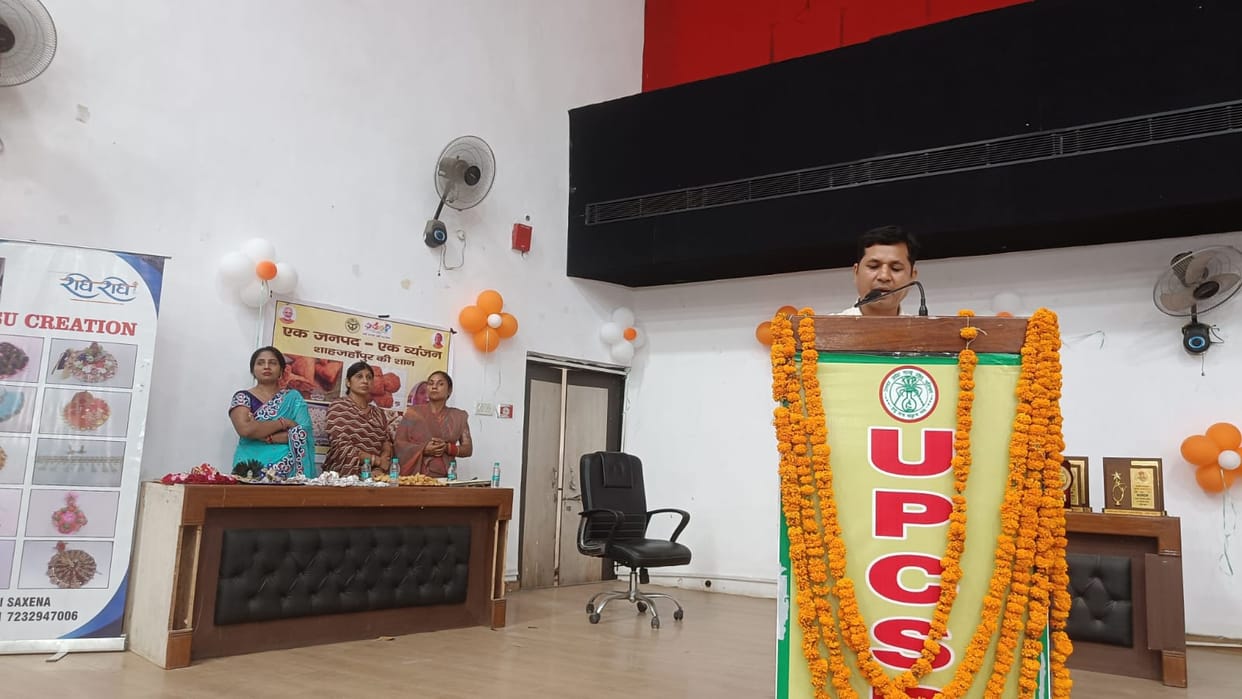 Traders are a vital pillar of the country's economic progress: MP