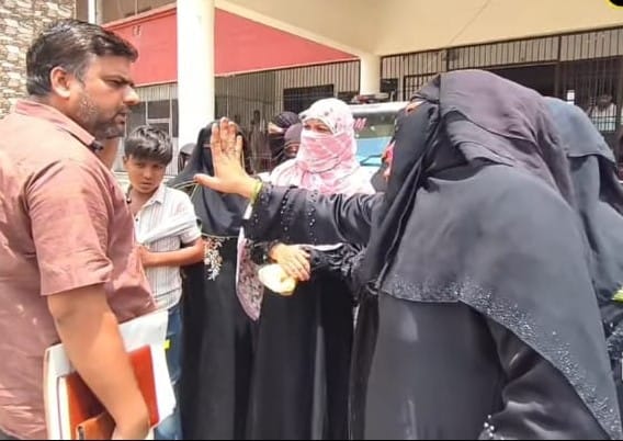 Women outraged over 10-day water supply outage; commotion ensues, heated exchange with the Executive Officer.