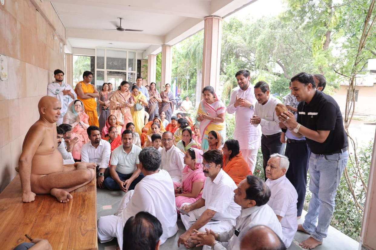 Jain monk inaugurated the school's elevator