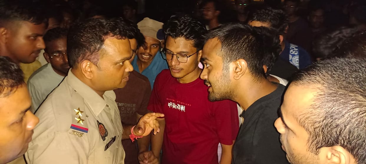 Power outage at medical college for 24 hours; students stage protest