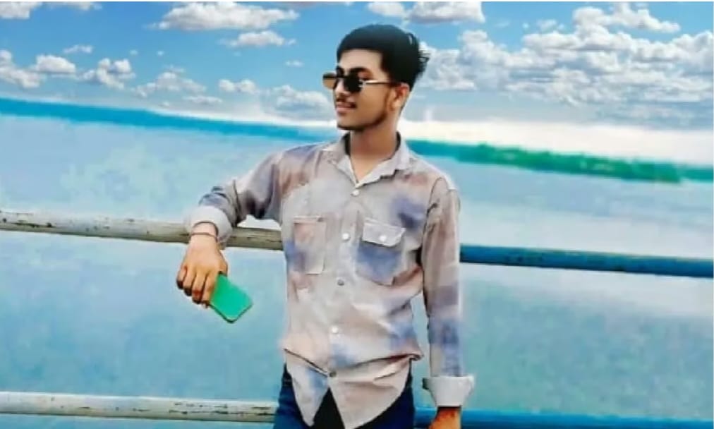 Guna Crime: बाइक का एक्सीलेटर तेज करने पर विवाद, 19 वर्षीय युवक की चाकू मारकर हत्या; आरोपी फरार