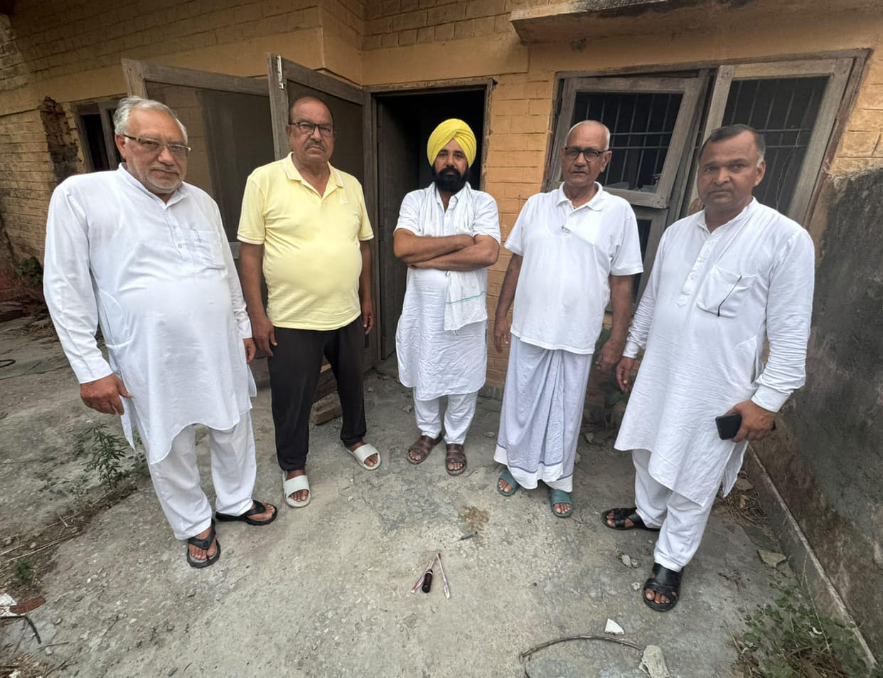Vacant quarters in the HSVP colony have become a den for drug addicts who use syringes to consume drugs.