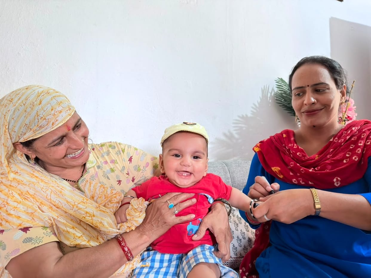 Anti-polio drops administered to children who had missed the dose.