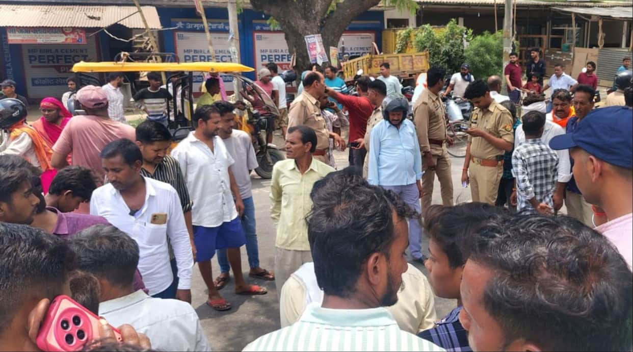 Ballia Speeding pickup truck runs over grocery shopkeeper killing driver flees with vehicle after accident