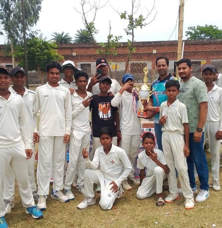 Ramayan Hospital wins the Ola Viyakhe Cup Junior Cricket Tournament title.
