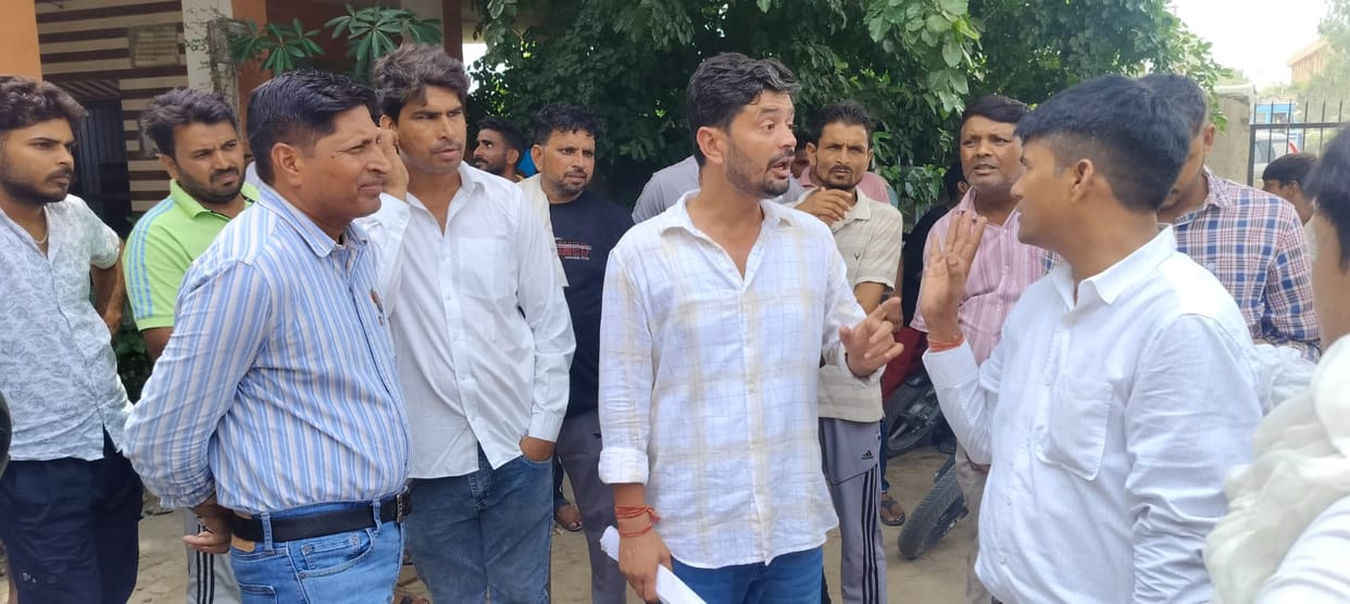 Sit-in at Sakauti power station over electricity issues; demand for CAG audit.