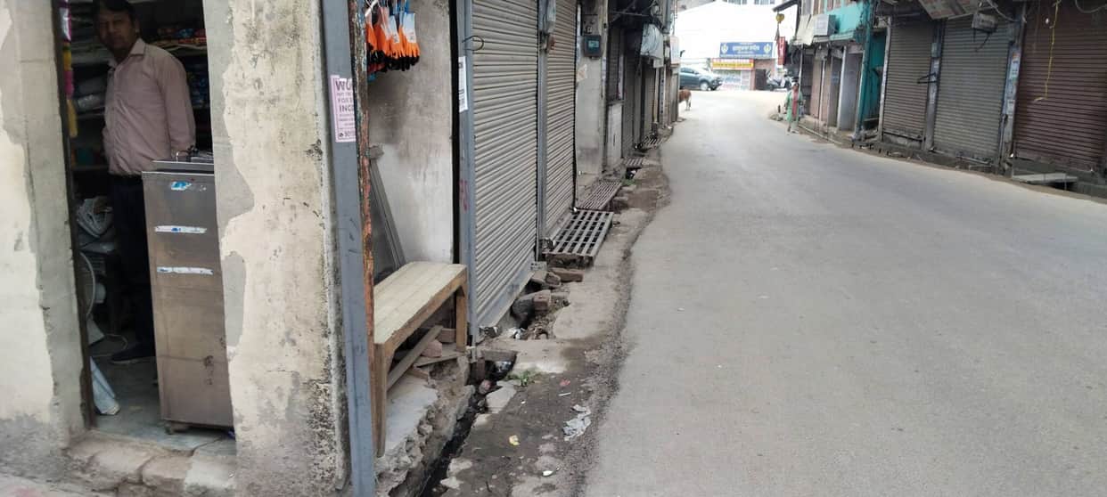 Traders are angry over the lack of a drain on one side of the Dharampur market.Traders are angry over the lack of a drain on one side of the Dharampur market.