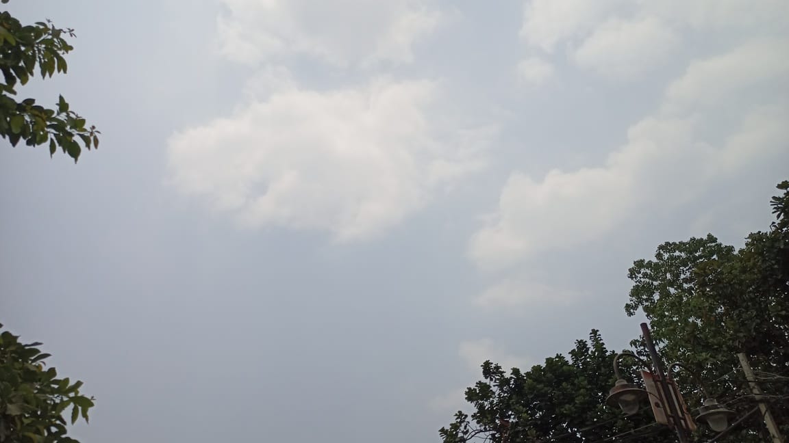 Overcast skies and a drop in temperature; humidity increased the discomfort