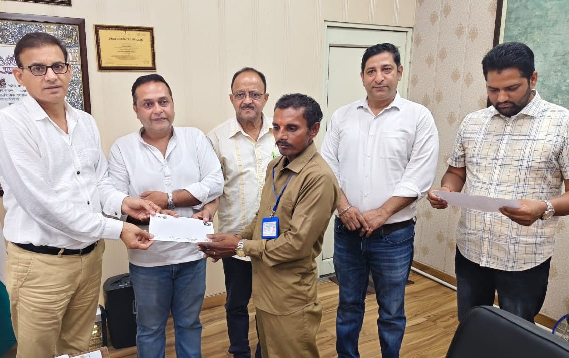 Workers who collect the most polythene will be felicitated