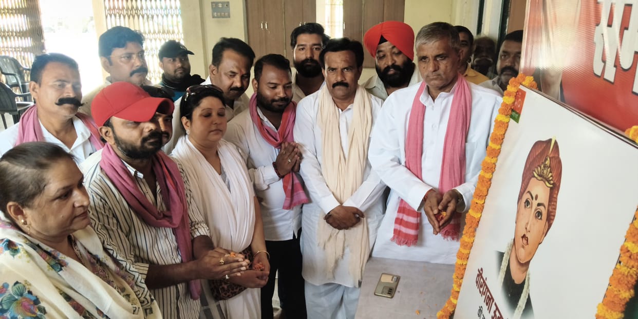 Veerangana Uda Devi waged a struggle against the British