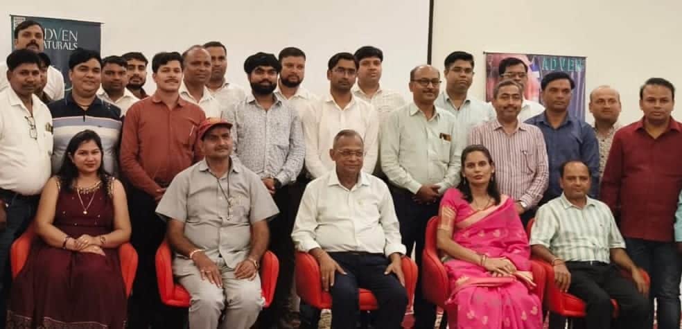 रॉबर्ट्सगंज स्थित एक होटल में डॉक्टर्स डे पर शामिलडडॉक्टर्स। स्रोत स्वयं