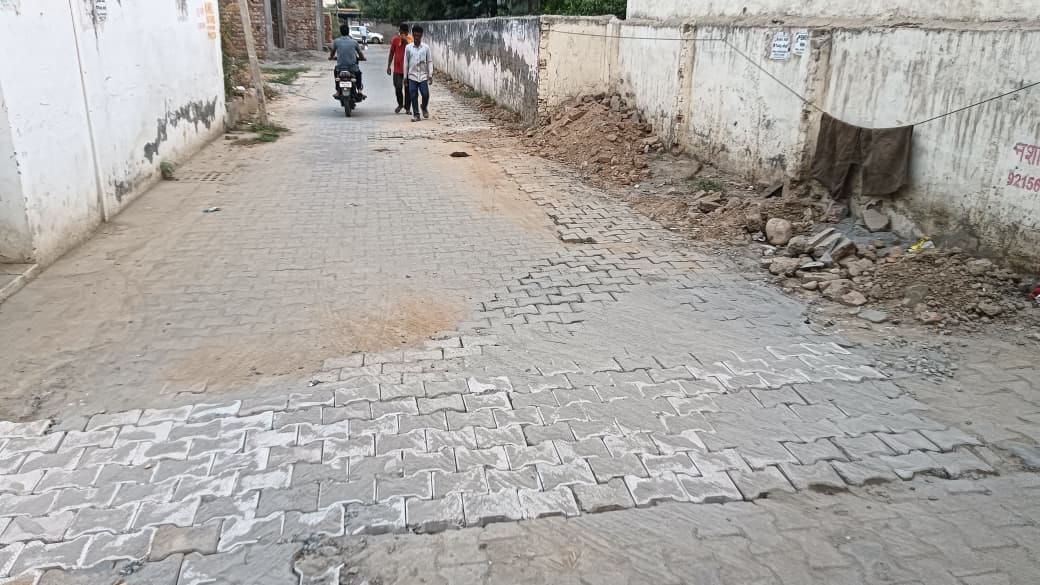 The repair of the street, which had been left unfinished, has been completed