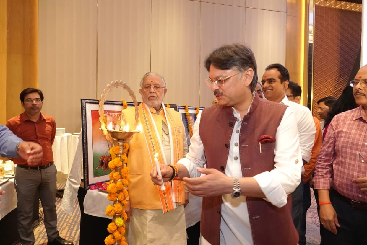 Plans underway to make Lucknow a medical tourism hub; deliberations on major changes in the health sector.
