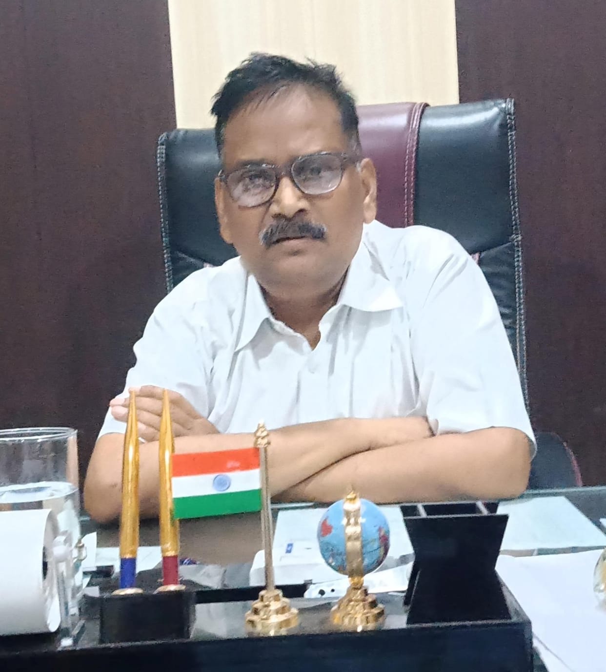 Guarantee cards will be issued under the Livelihood Guarantee Mission.