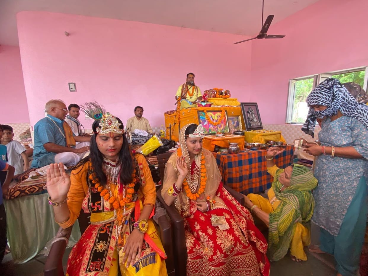 'Raas' is the union of the individual soul with the Supreme God (Parabrahma): Pt. Kuldeep.