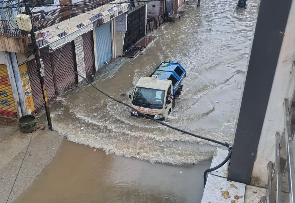 kasganj news mansoon rain