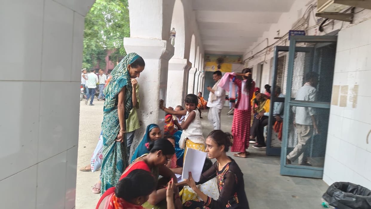 Power supply to the district hospital was disrupted for an hour due to a cable break; this is the second such fault in 15 days.
