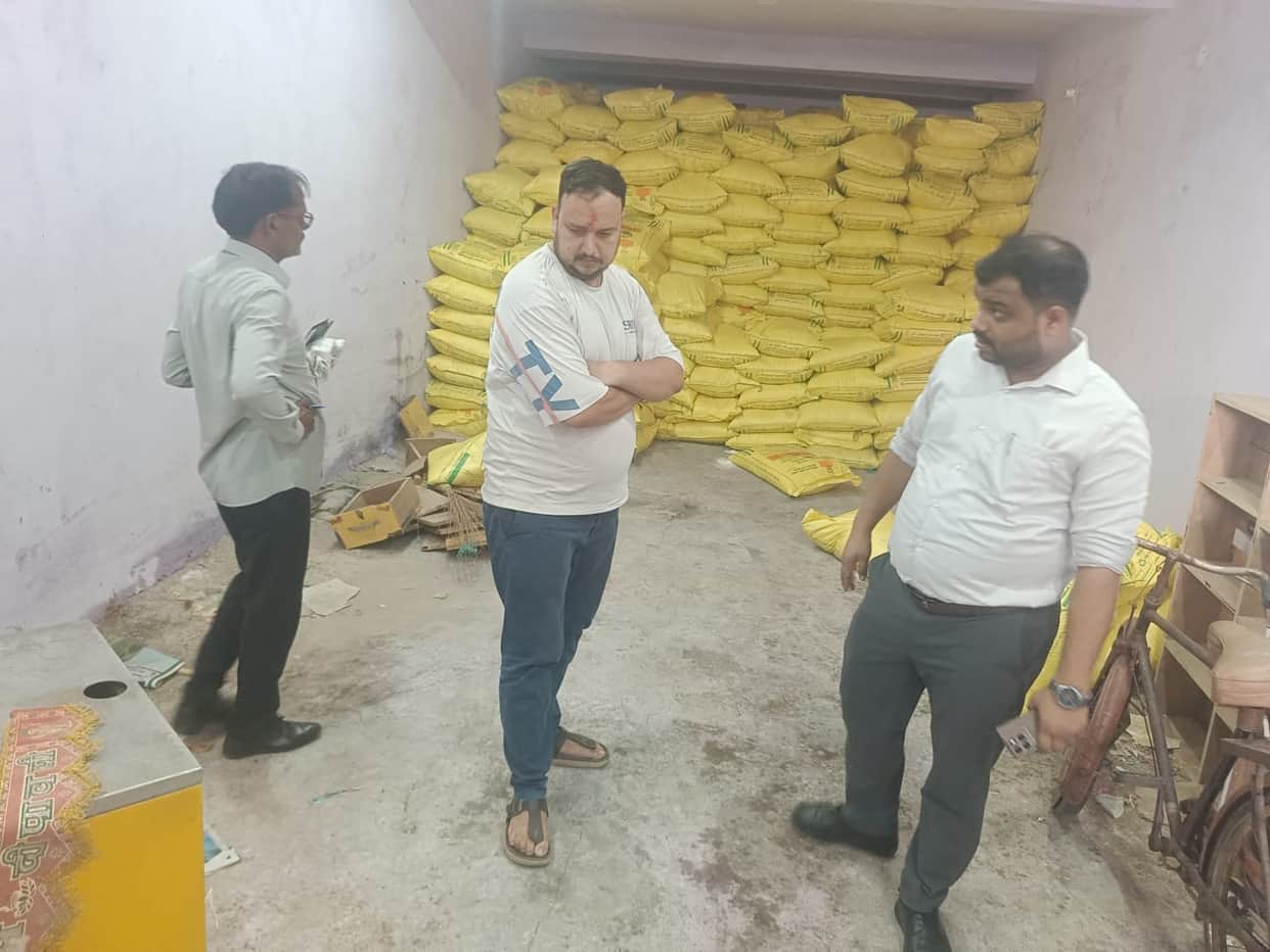 Inquiries launched in tehsils regarding black marketing and overpricing of fertilizers.