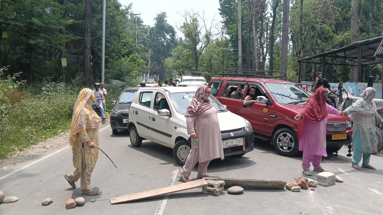 Srinagar, Shopian, Kiloda Village, Water Crisis, Protest