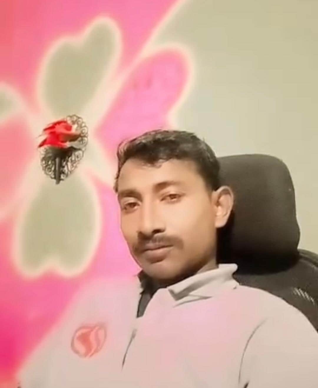A young man from Khurja, who had gone to his in-laws' house in search of his wife, shot himself dead inside a neighbor's home.