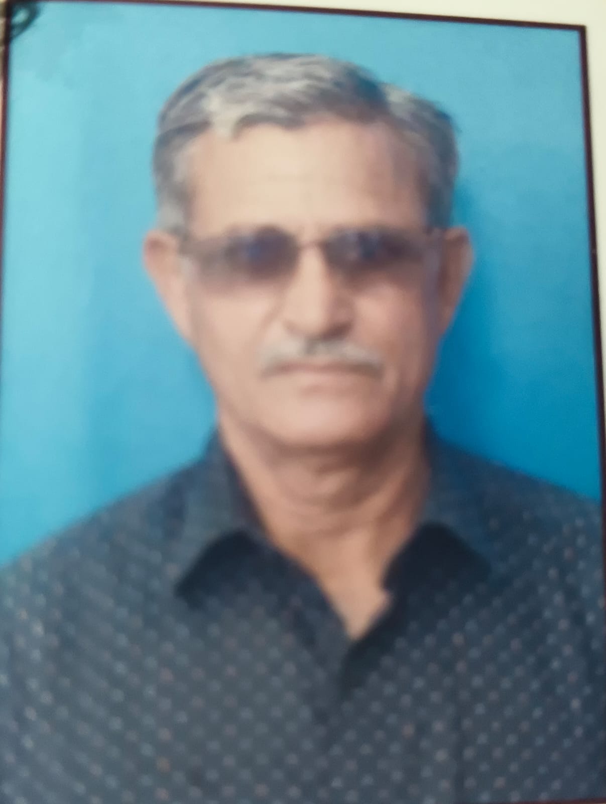 Father dies in accident while returning after distributing son's wedding cards.