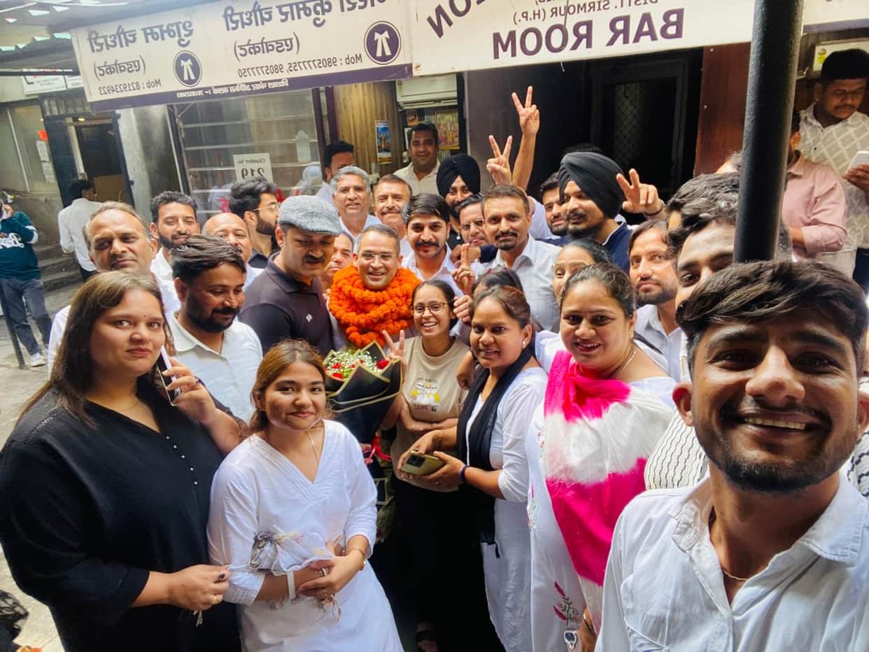 Satpal Dariya becomes President of Paonta Bar Association.