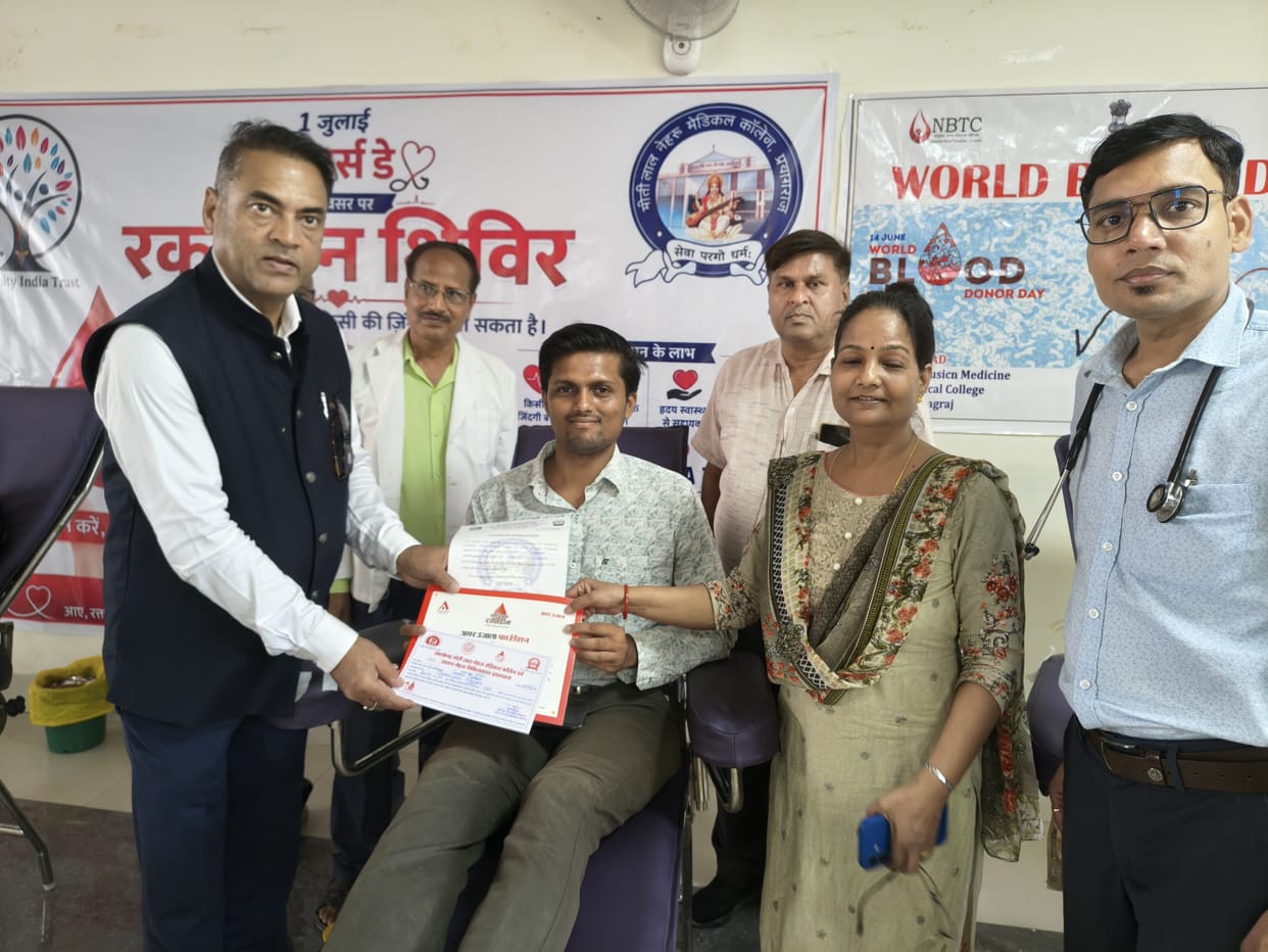 Young doctors make a noble donation.
