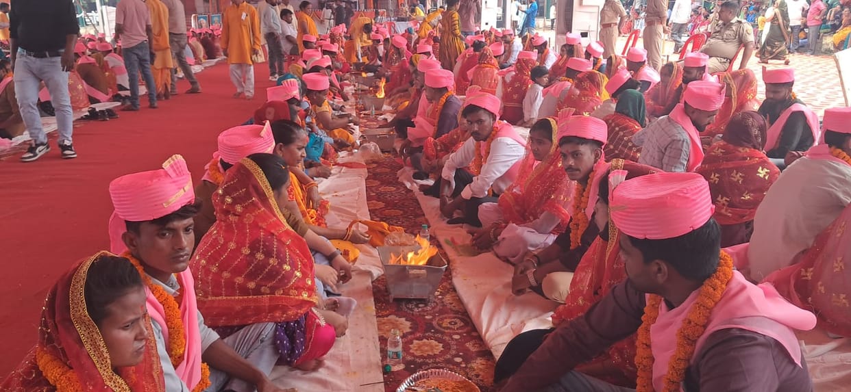220 couples tied the knot in Hindu ceremonies, while 177 solemnized their Nikah.