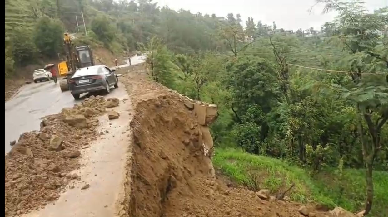 Retaining wall collapses onto the NH in Phagla village.