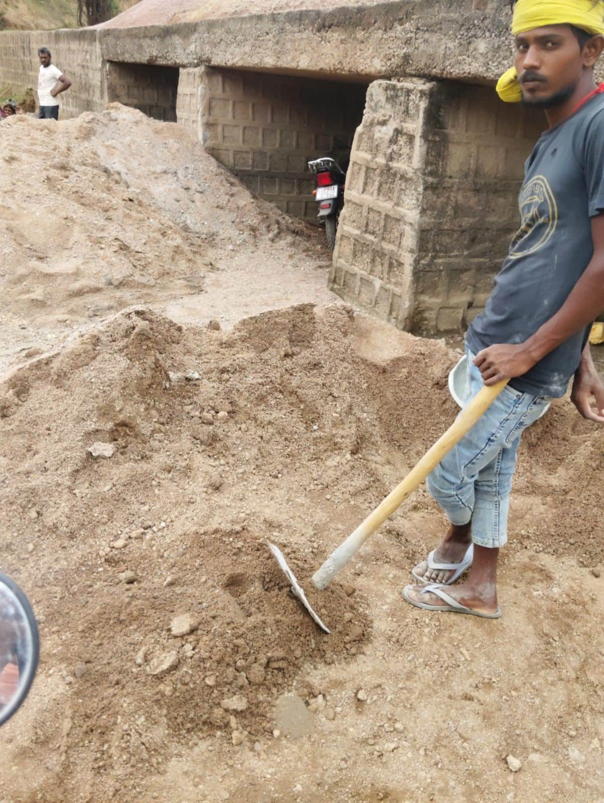 Villagers raise questions regarding the construction of the causeway; demand an inquiry.