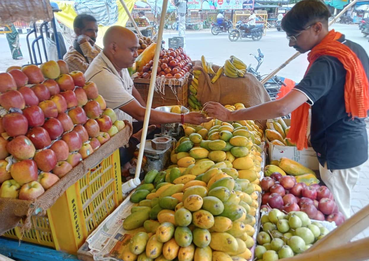 Wedding season basket gets costlier; fruit prices rise.