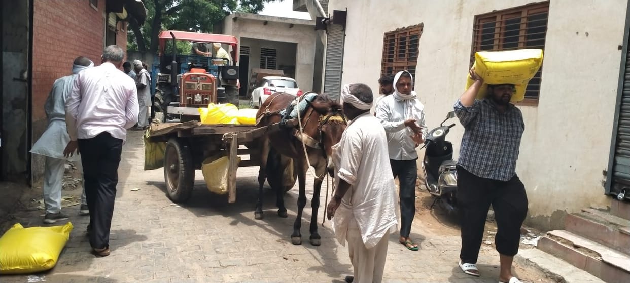 1,800 bags of urea distributed to farmers in two days.