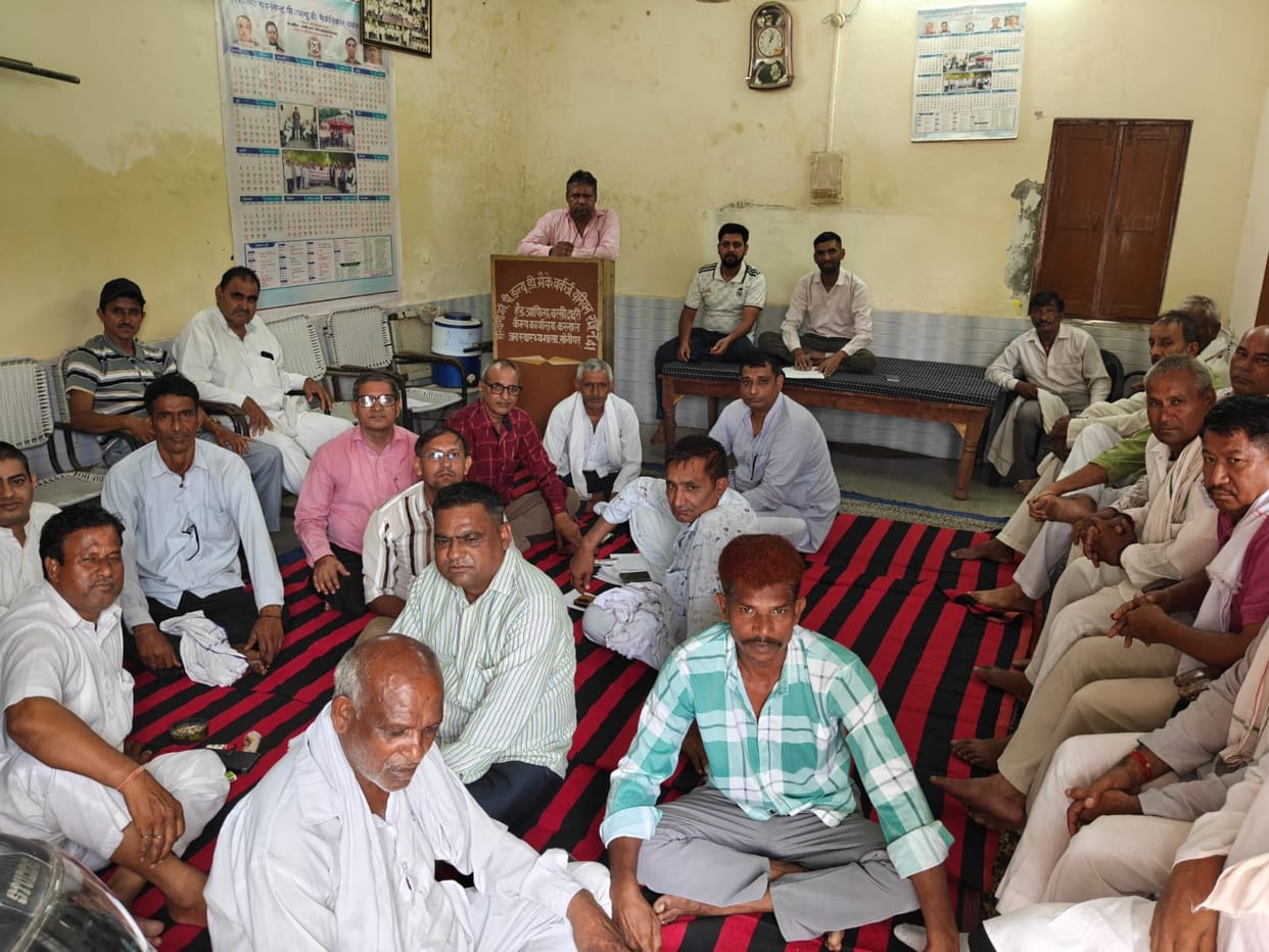 Employees devise a strategy for struggle over pending demands.