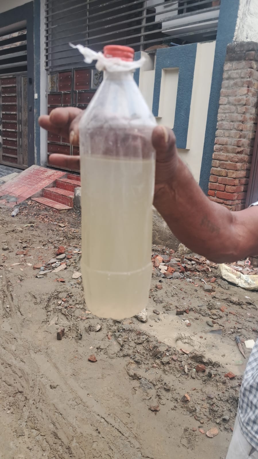 Drinking water crisis intensifies in Ramnagar and Gud Mandi; residents face increased hardship due to contaminated water supply.