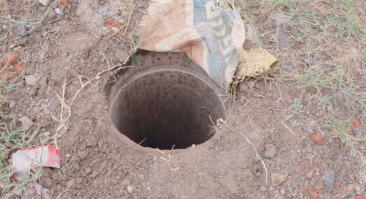 Even the death of an innocent child did not teach a lesson; an open borewell lay in Holi village.