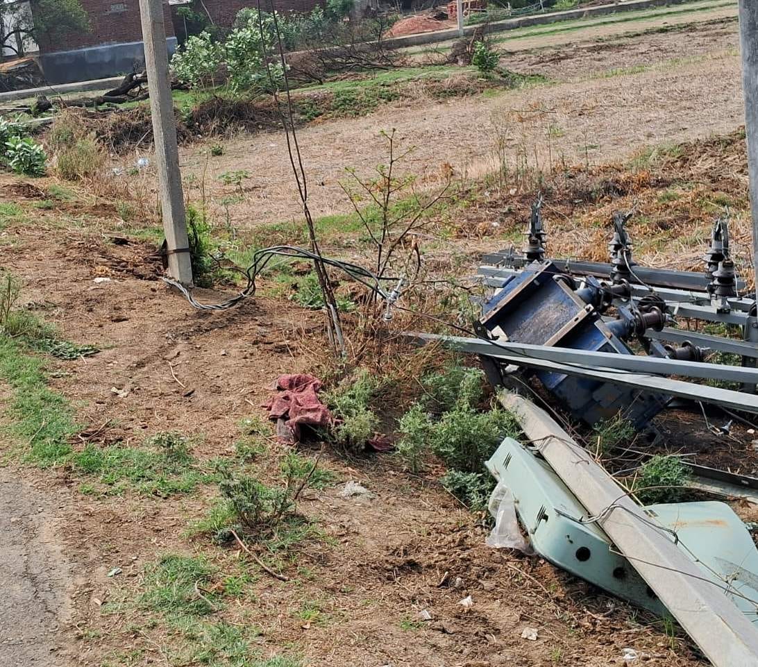Poles and transformers have not been replaced even after a week.