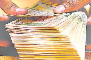 Farmer was made to sit on bike on the pretext of giving lift, 56 thousand rupees were stolen