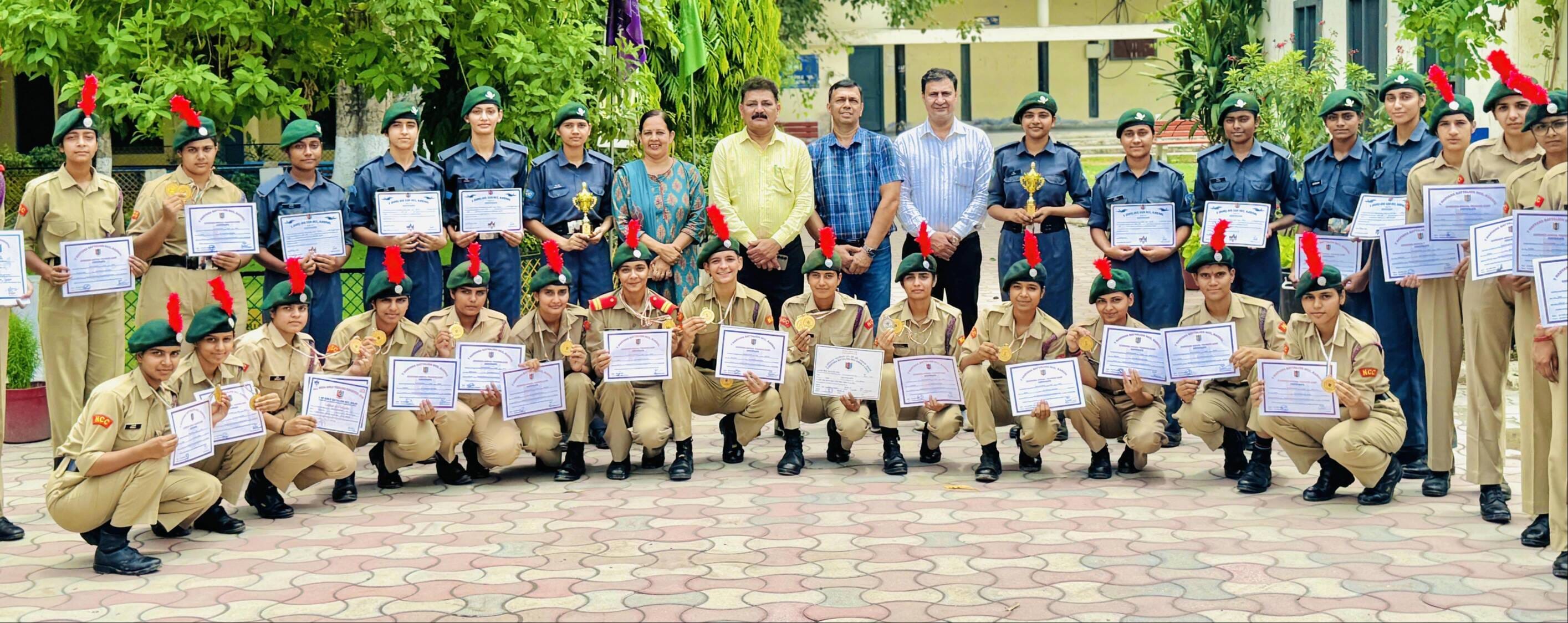 दौड़ प्रतियोगिता में साक्षी और ड्रिल में अंजना प्रथम