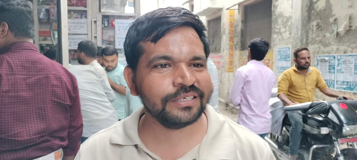 Shahjahanpur News: अभ्यर्थी बोले, गणित-हिंदी के प्रश्न आए काफी सरल