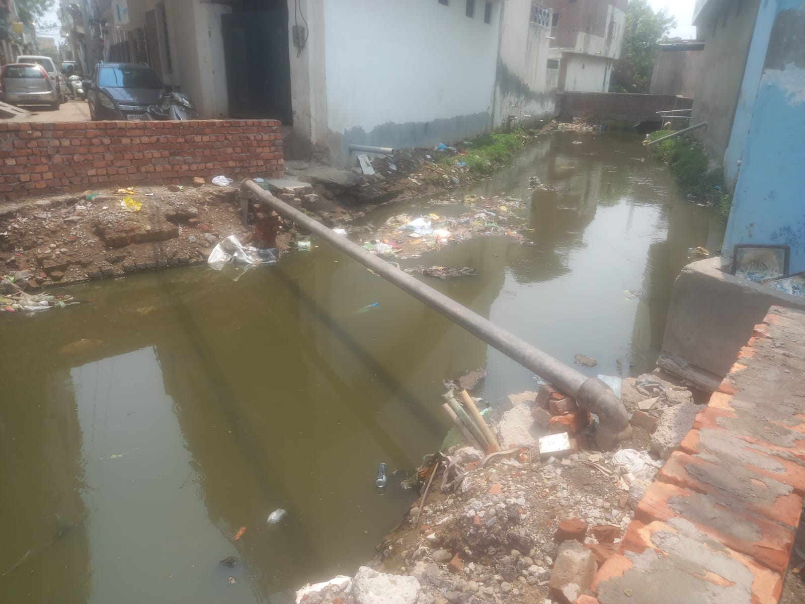 अंबाला छावनी में रामनगर से गुजरने वाला नाला। संवाद