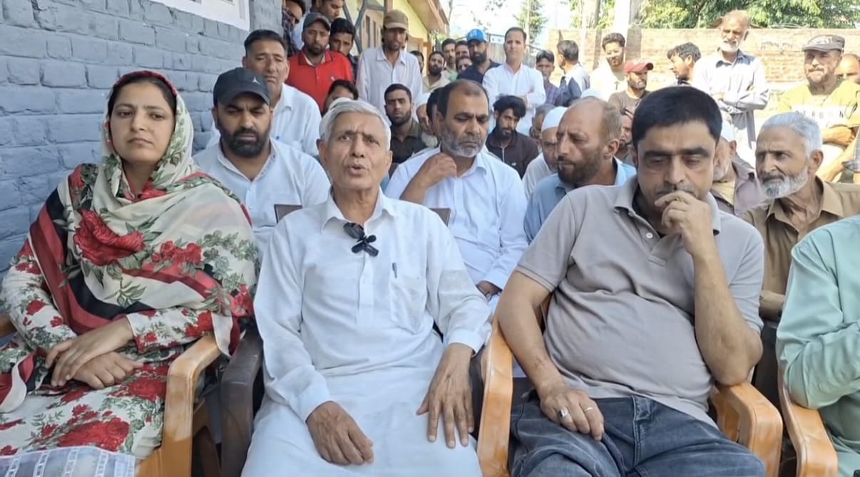 Srinagar, Congress MLA, Allegation of attack, Jan Darbar Bandipora