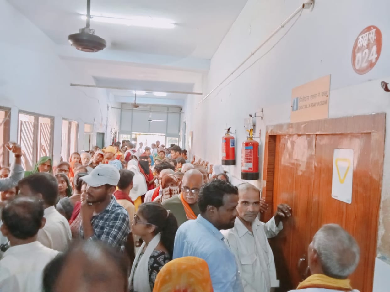 State of the Divisional Hospital: 300 patients for one X-ray machine, a 3-hour wait.